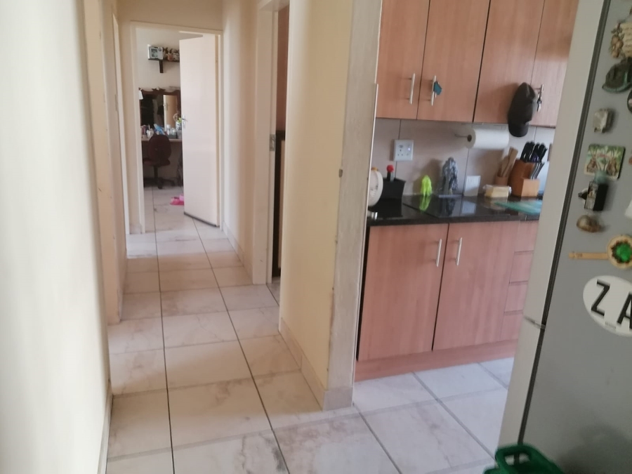 To Let 3 Bedroom Property for Rent in Waterval East North West